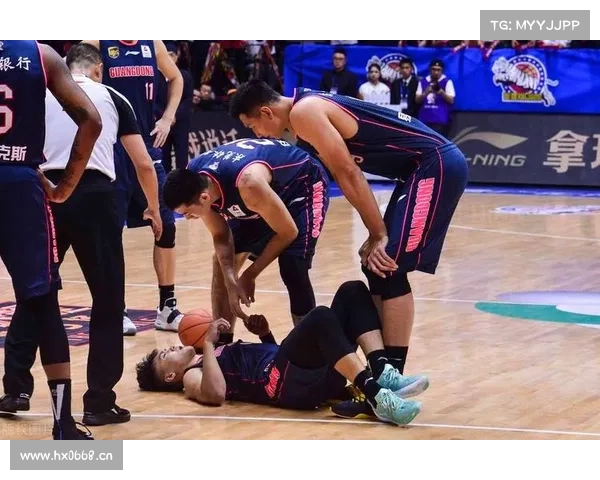 CBA全明星真比NBA强?带伤硬上的背后藏着什么 CBA全明星真比NBA强?带伤硬上的背后藏着什么