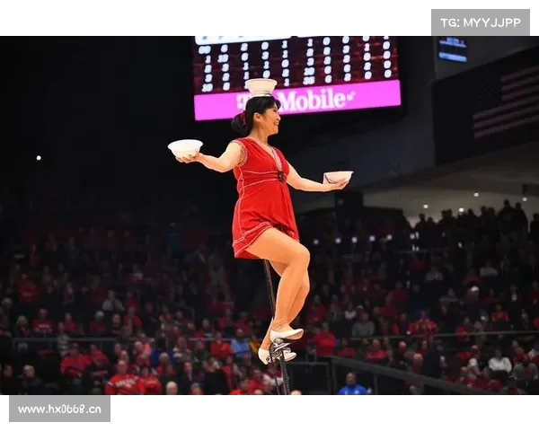NBA中场山西大妈表演顶碗，引得观众欢呼